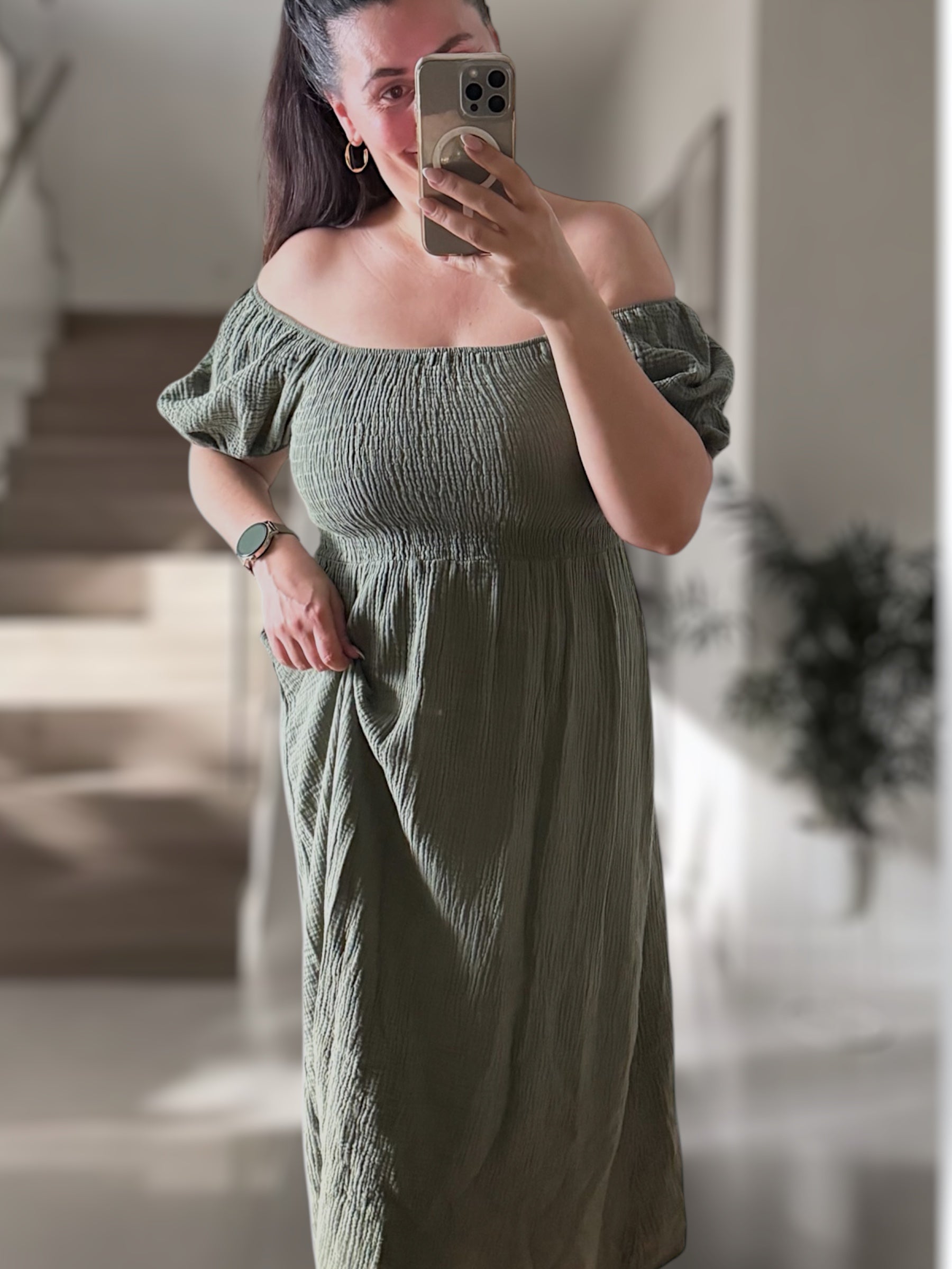 Musselin Off-Shoulder Kleid Khaki