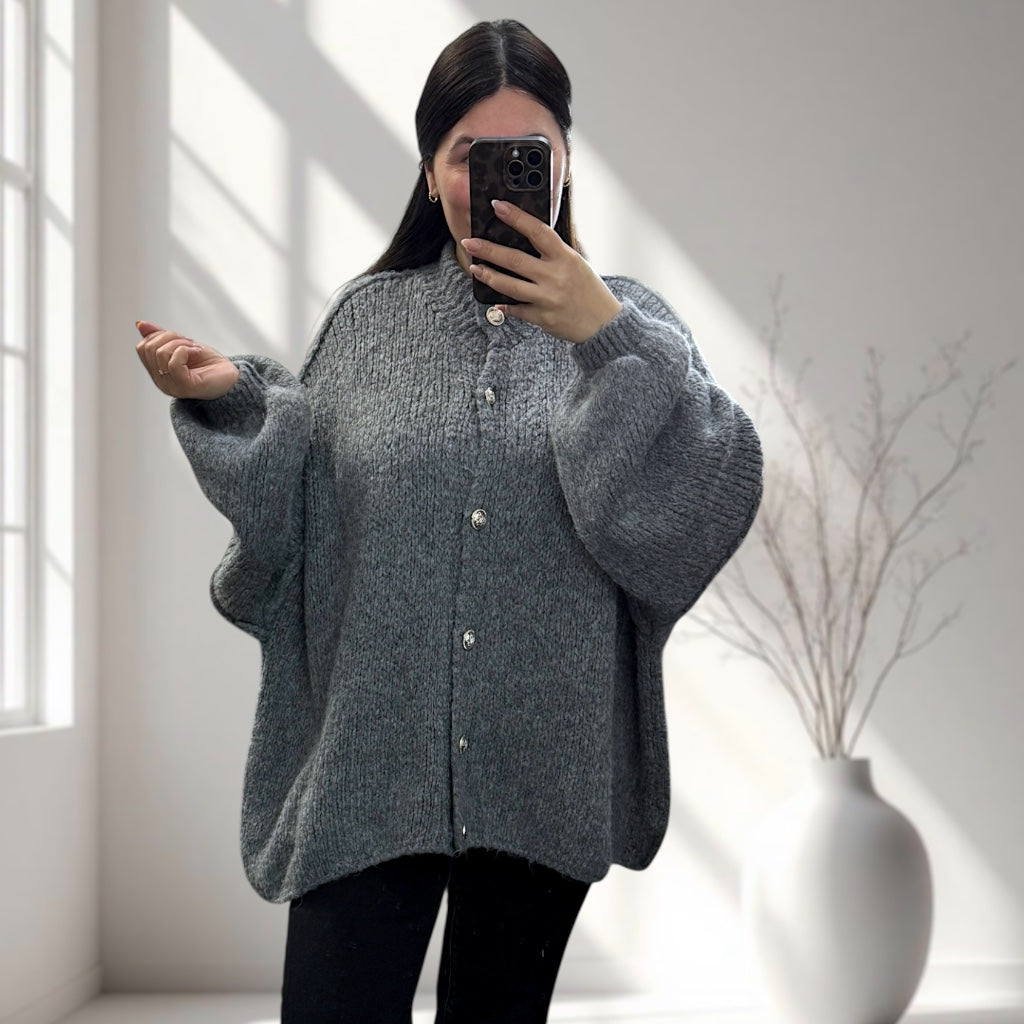 Strickjacke Isa Oversize lang geschnitten (verschiedene Farben)