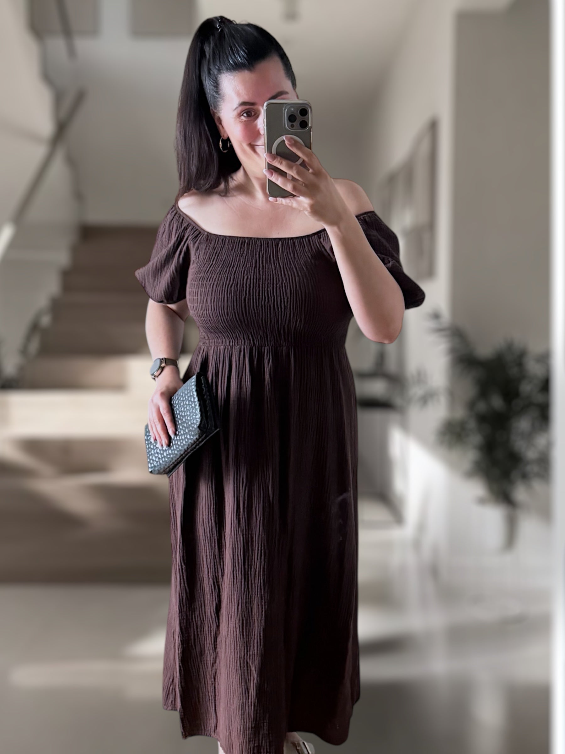 Musselin Off-Shoulder Kleid braun