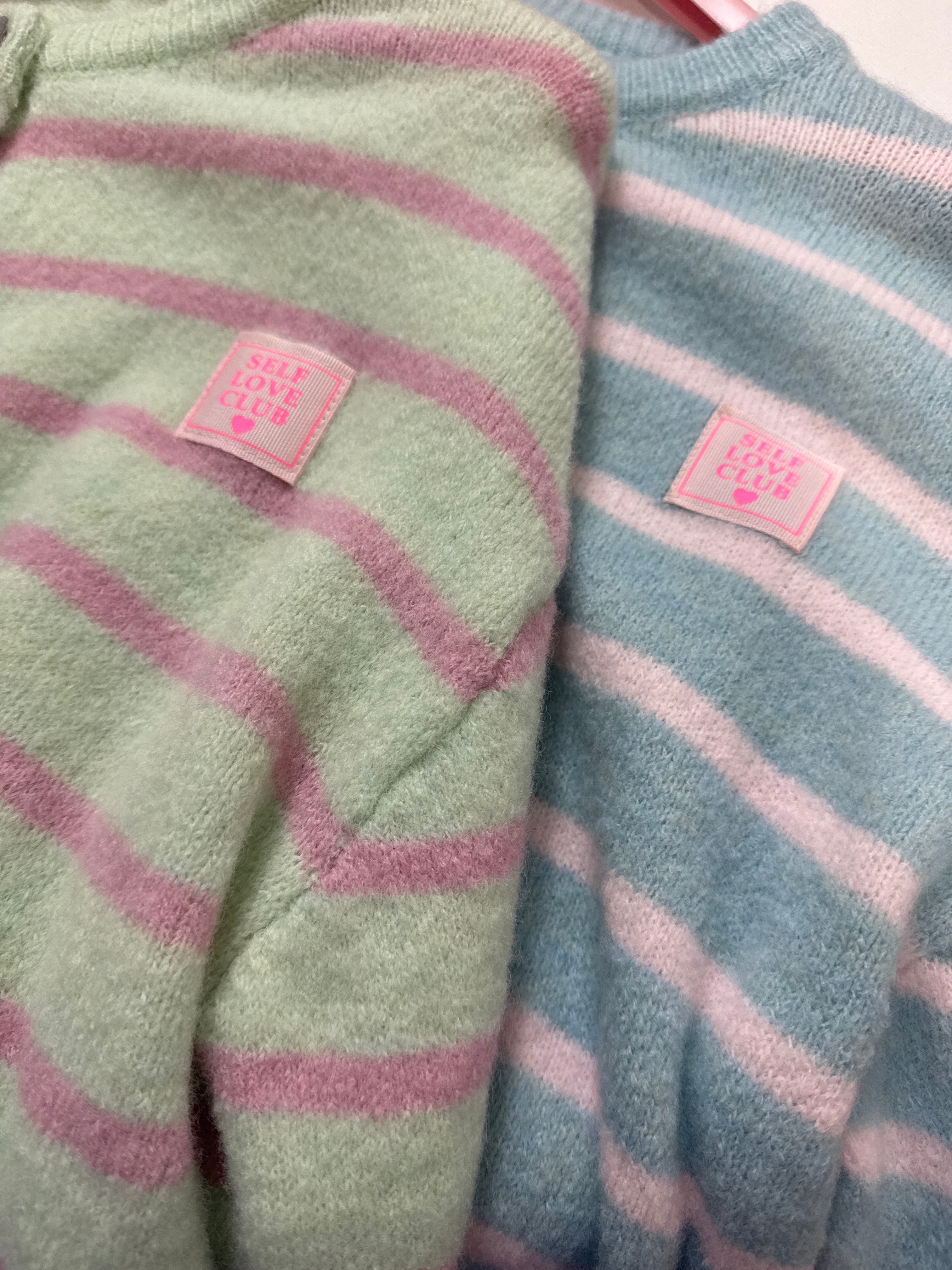 Strickjacke Love Club gestreift (verschiedene Farben)