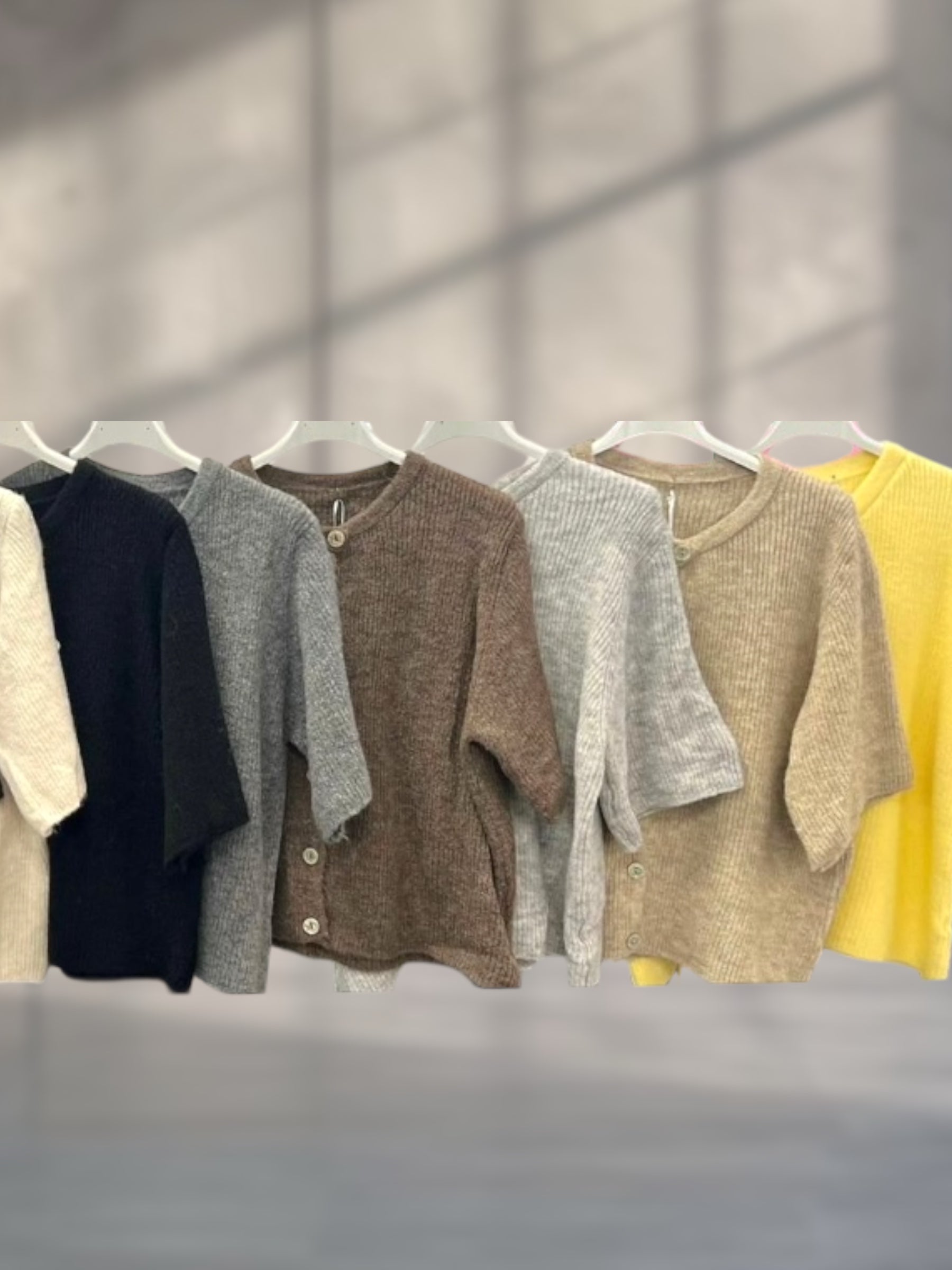 Kurzarm Strickjacke gerippt (verschiedene Farben)