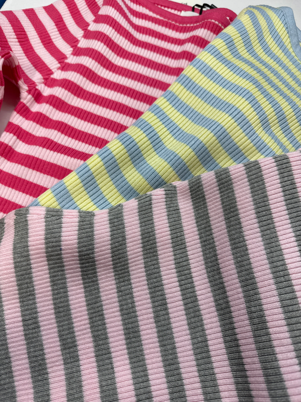 Ripped Muse Longsleeve gestreift (verschiedene Farben)