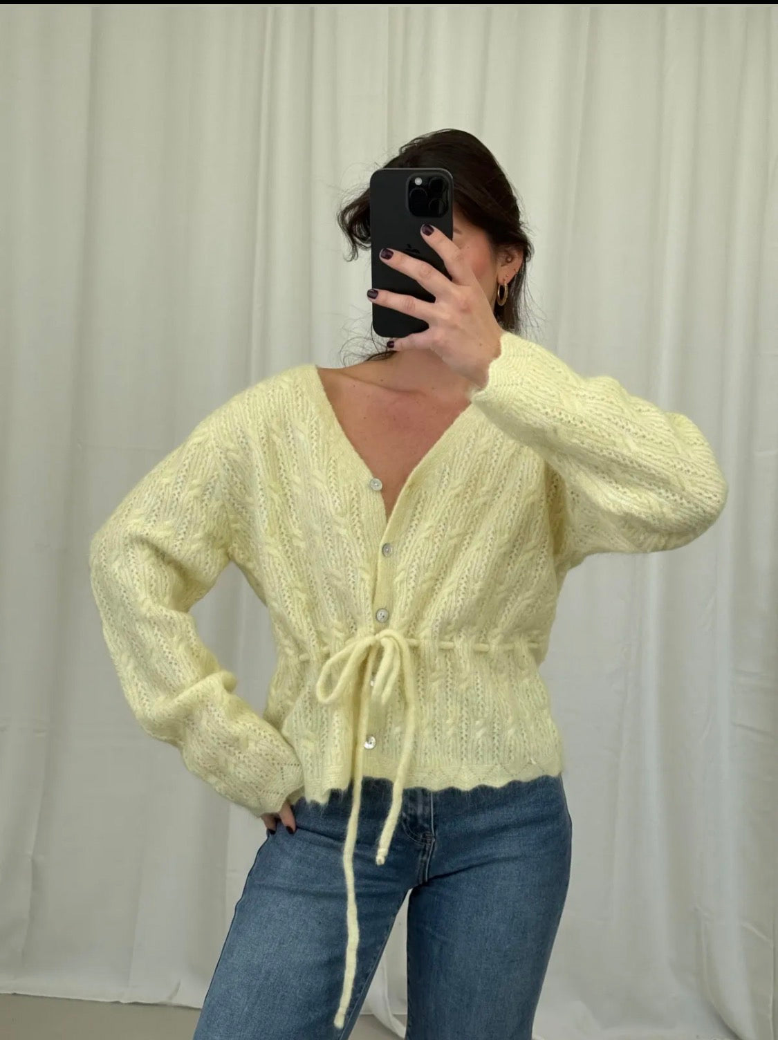 Verspielte Strickjacke Taillierend (verschiedene Farben)