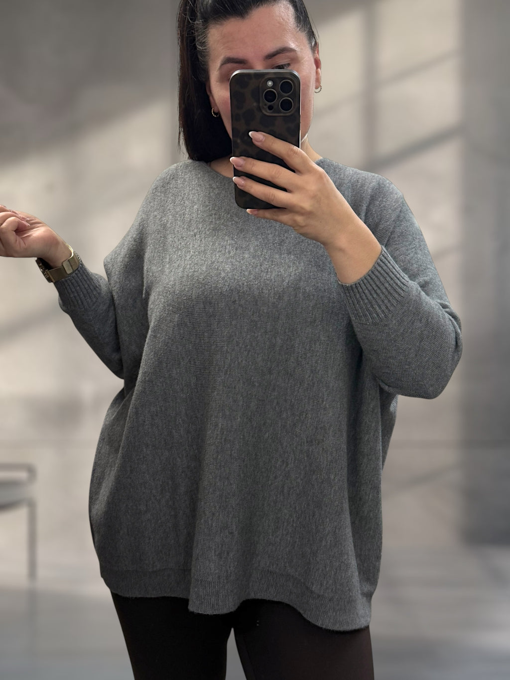 Bestseller Oversize Pullover Leni (Verschiedene Farben)