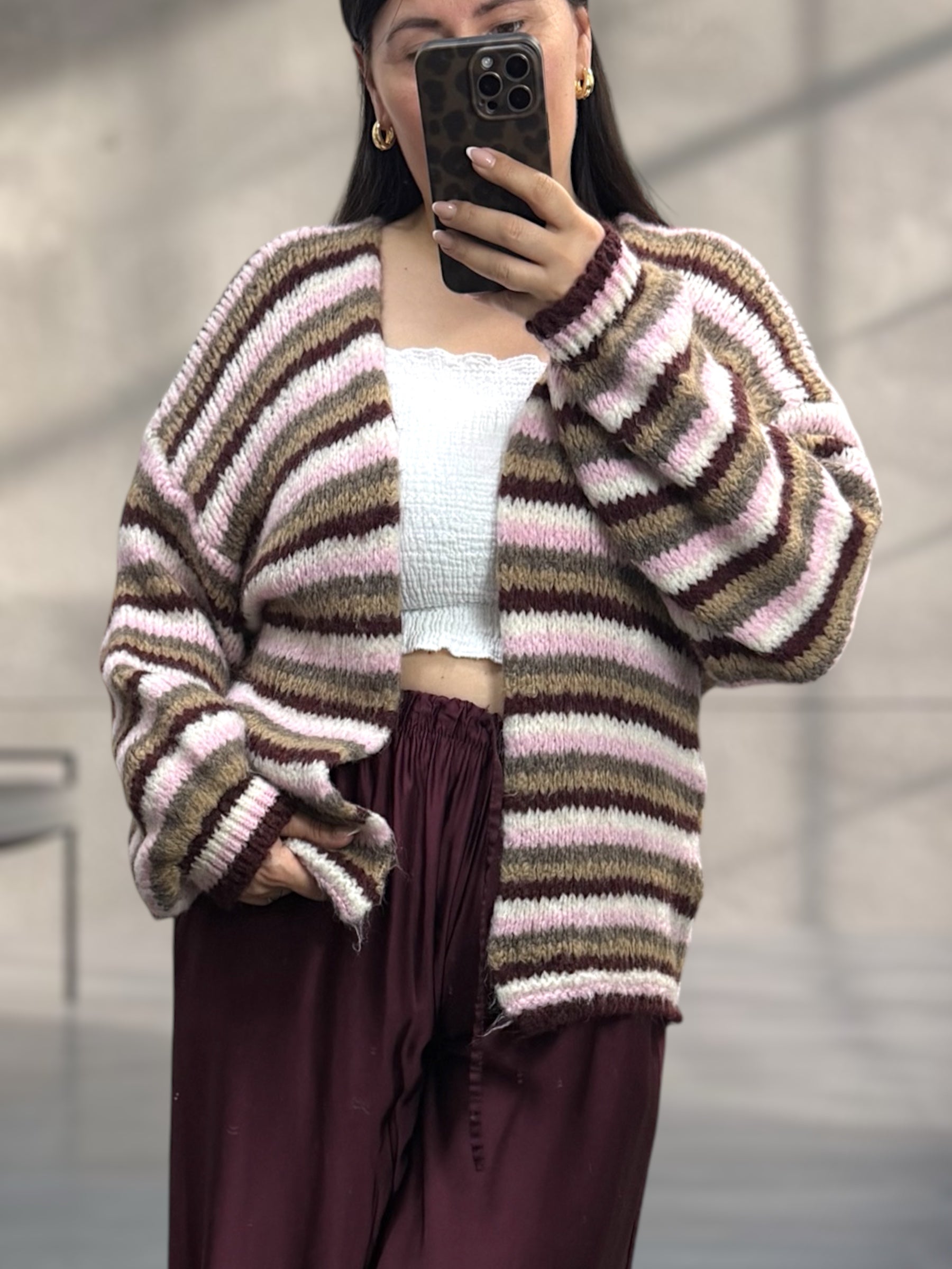 Kuscheliger gestreifter Cardigan Bordeaux/Rosa/Taupe