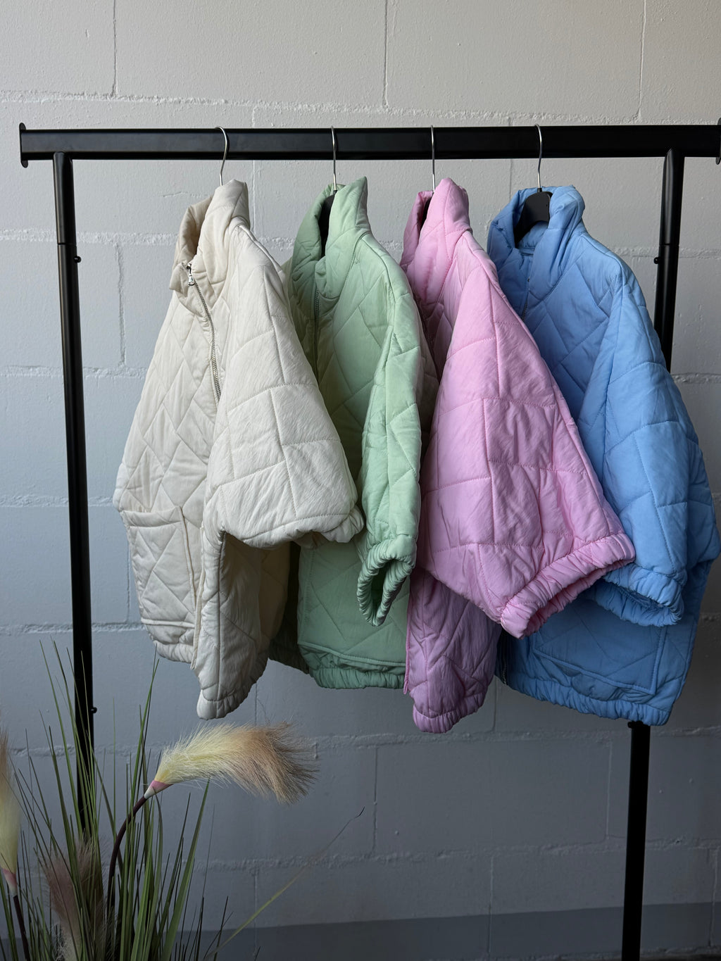 Steppjacke 3/4 Arm (verschiedene Farben)