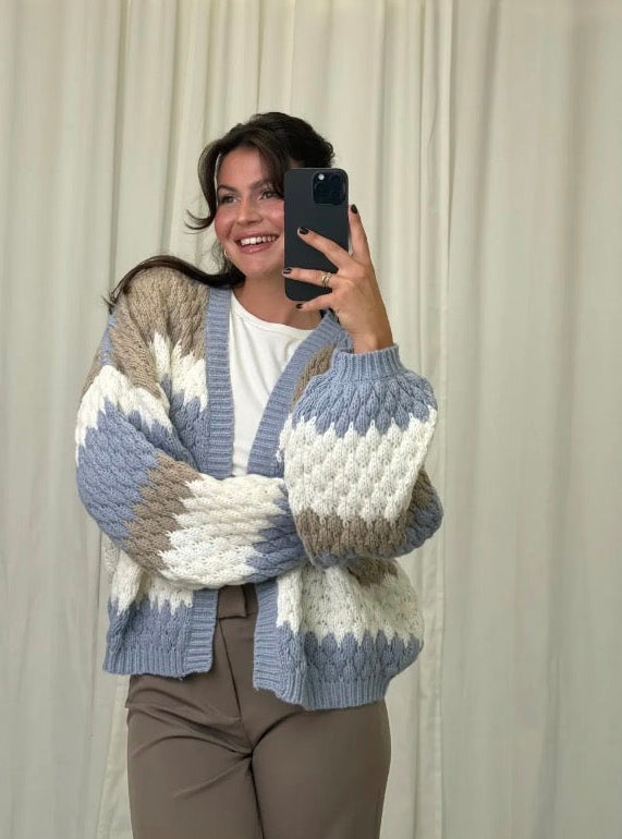 Bubble Cardigan (verschiedene Farben)