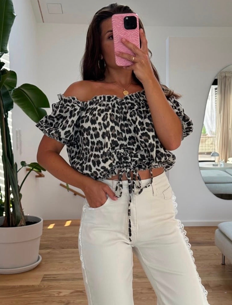 Cropped Leo Musselin Shirt mit Raffung (verschiedene Farben)