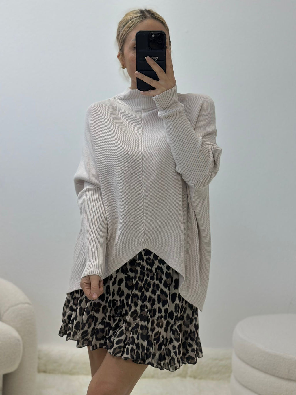 Basic Ripp- Pullover mit V-Ausschnitt (verschiedene Farben)