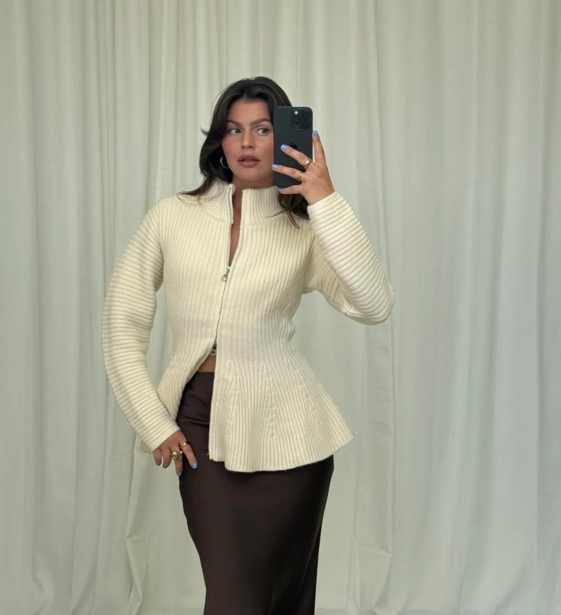 Taillierte Strickjacke mit Zipper Taillierung (verschiedenen Farben)