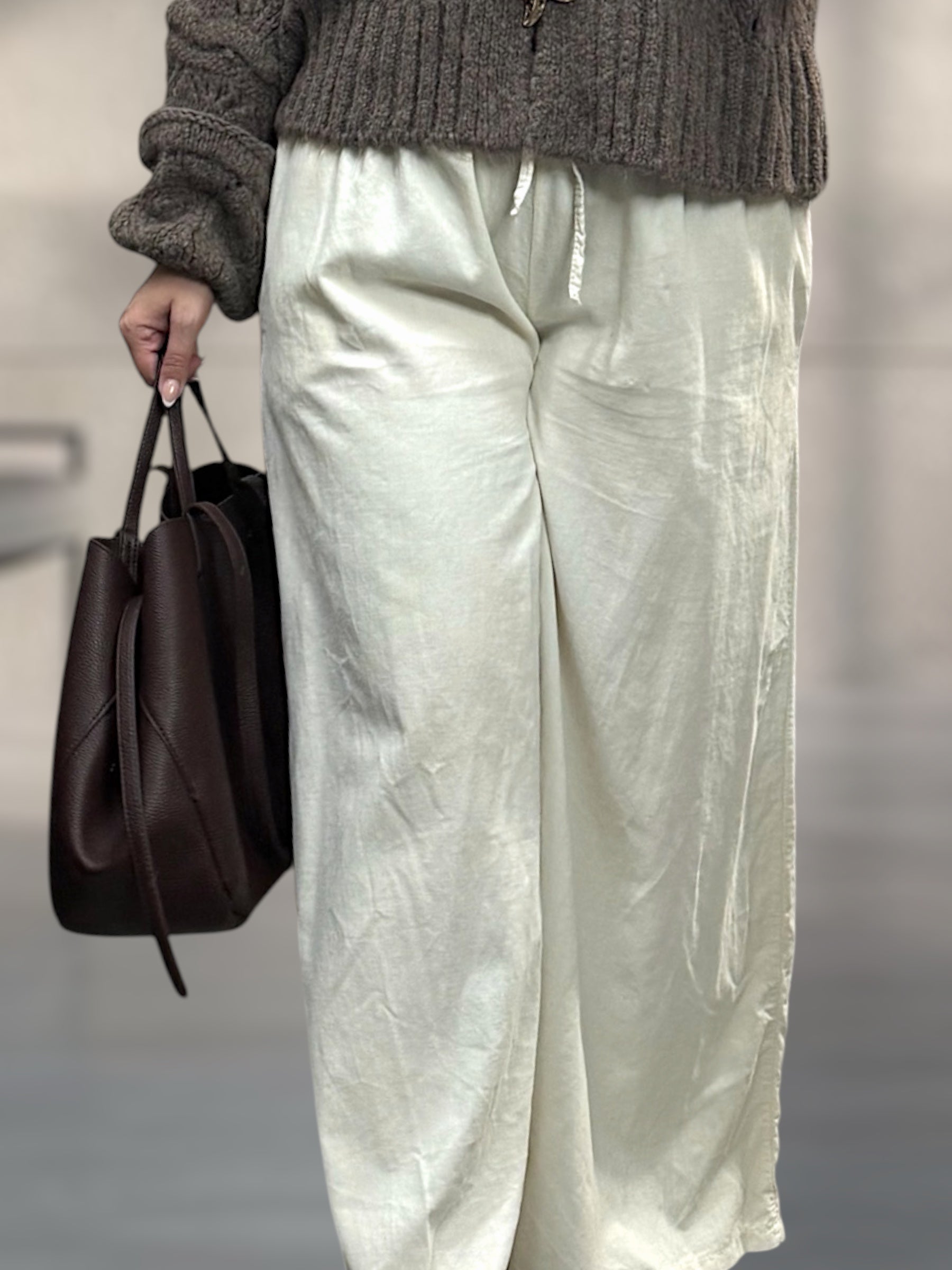 Super WideLeg Cord Hose mit Gummibund