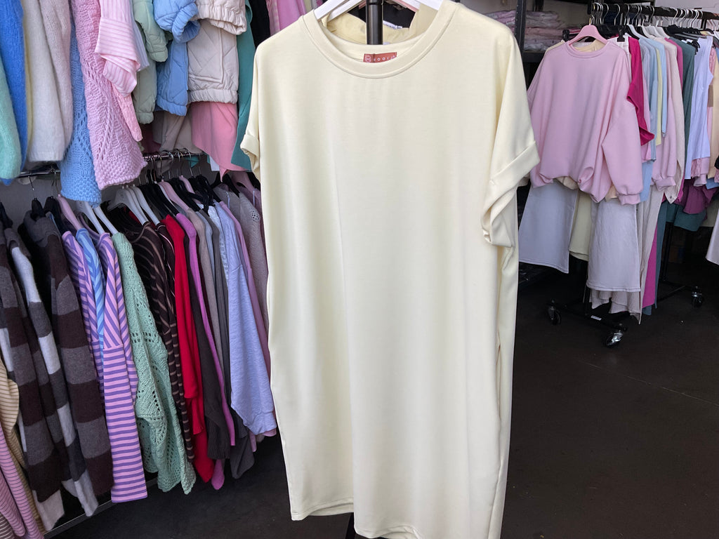 Shirtkleid  mit Eingrifftaschen (verschiedene Farben)