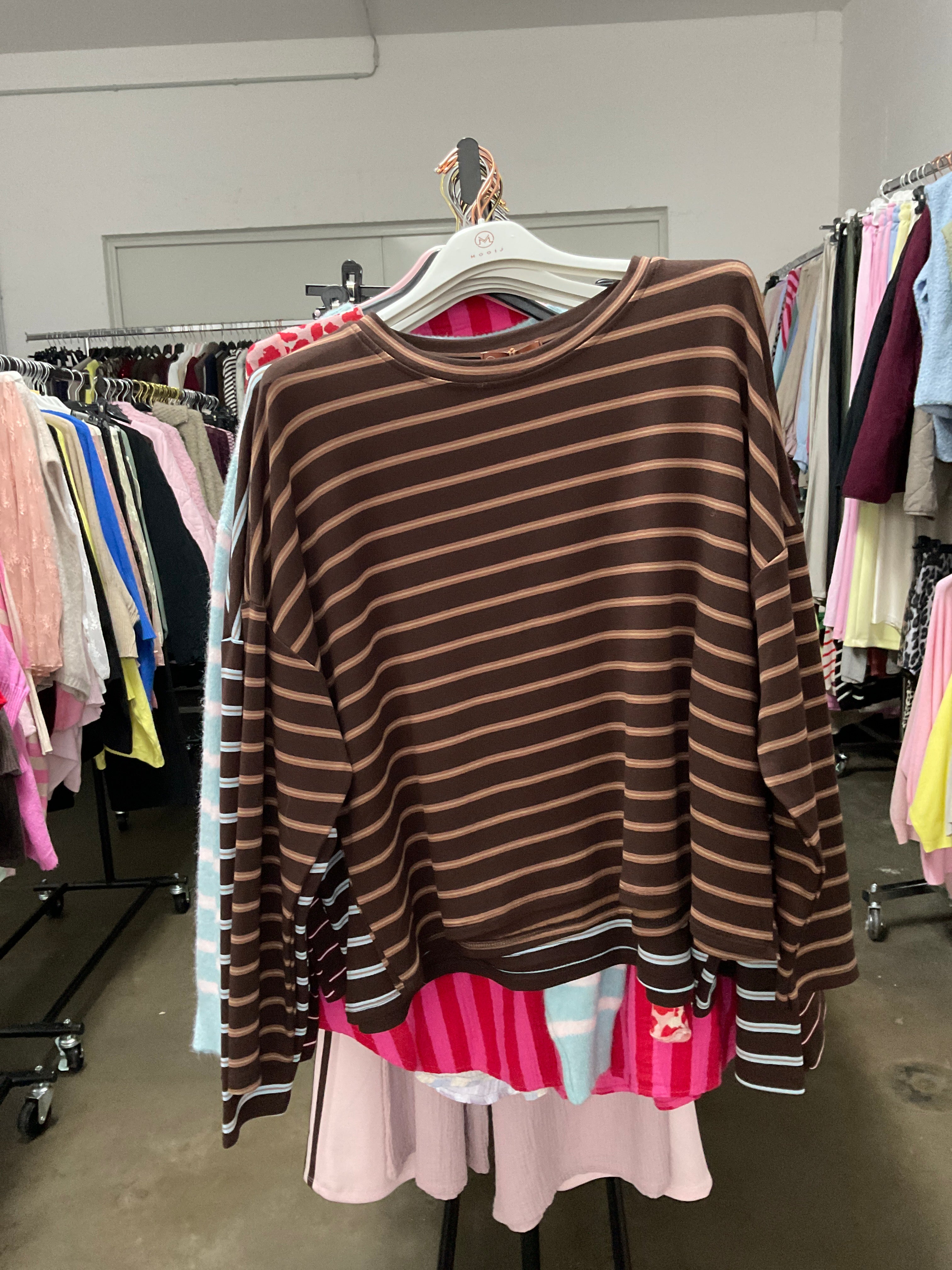 Gestreiftes  Retro Jersey Shirt kürzer geschnitten (verschiedene Farben)