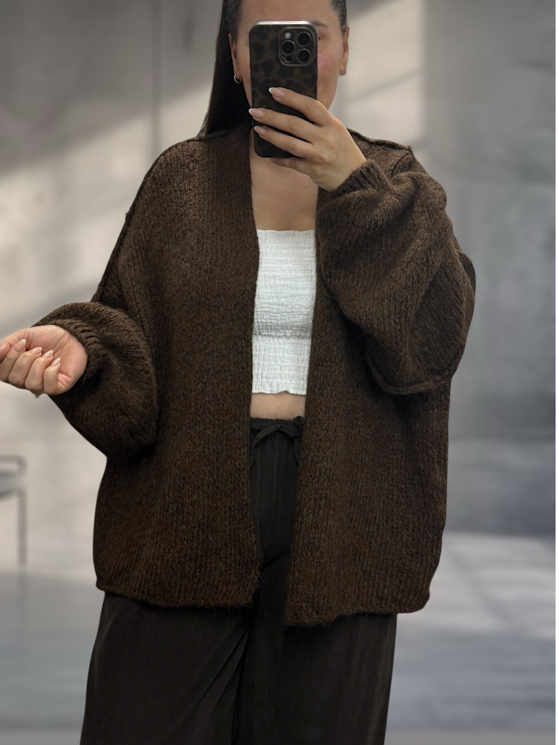 Cardigan Isa Oversize lang geschnitten (verschiedene Farben)