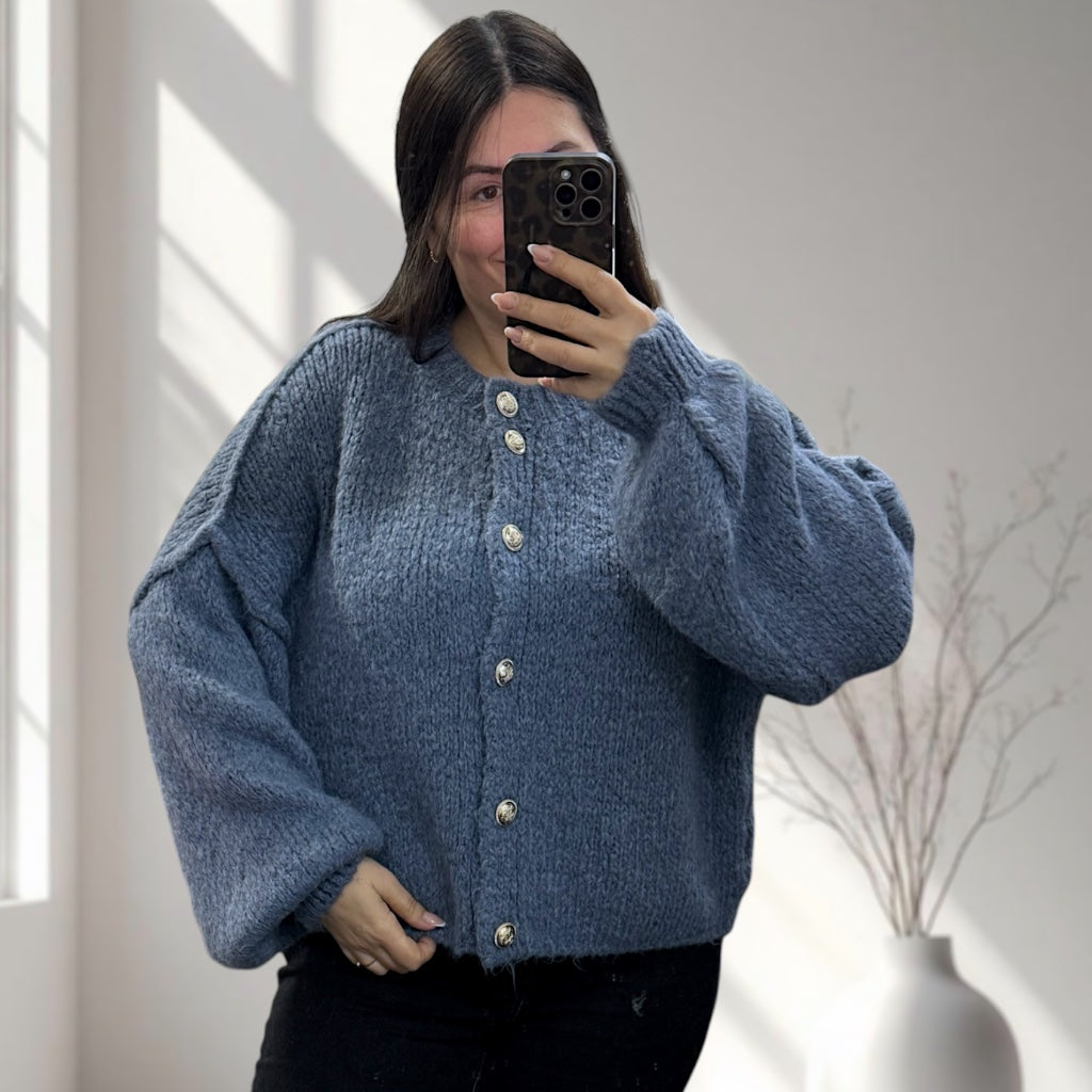 Strickjacke Isa normal geschnitten (verschiedene Farben)