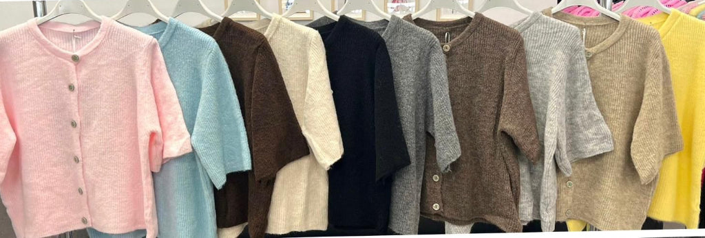 Kurzarm Strickjacke gerippt (verschiedene Farben)