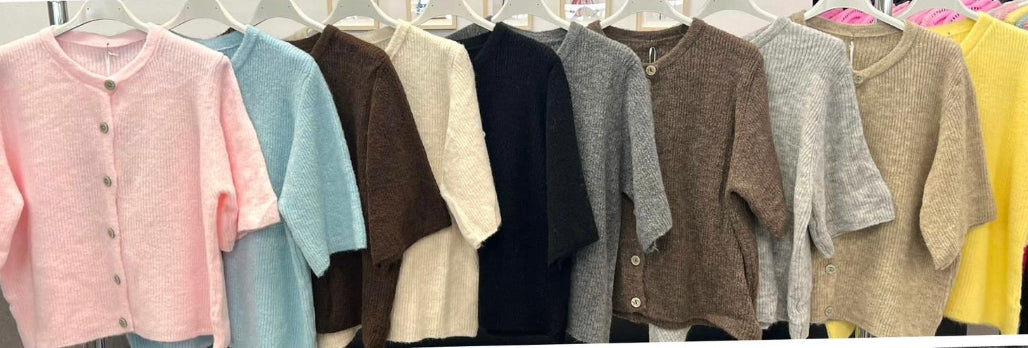 Kurzarm Strickjacke gerippt (verschiedene Farben)