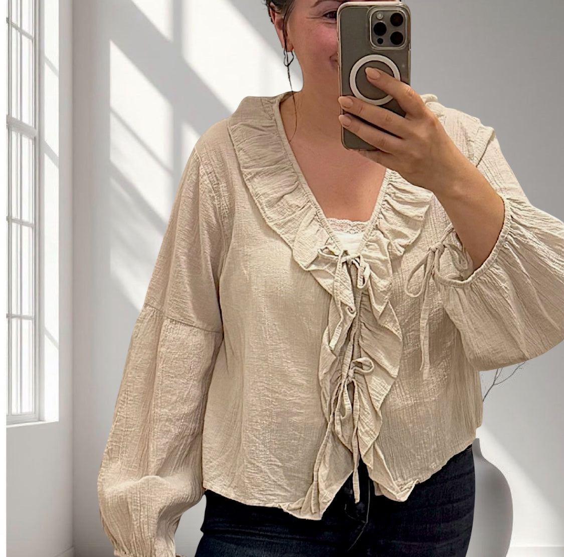 Knoten-Bluse mit Rüschen verschiedenen Farben