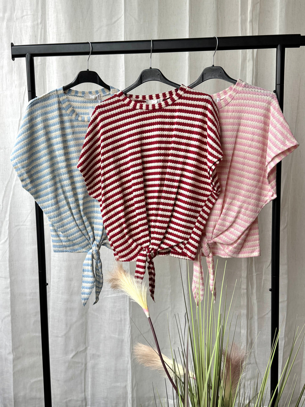 Knoten T-Shirt gestreift (verschiedene Farben)