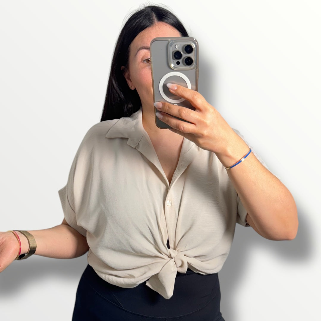 Knoten-Bluse mit Knopfleiste (verschiedenen Farben)