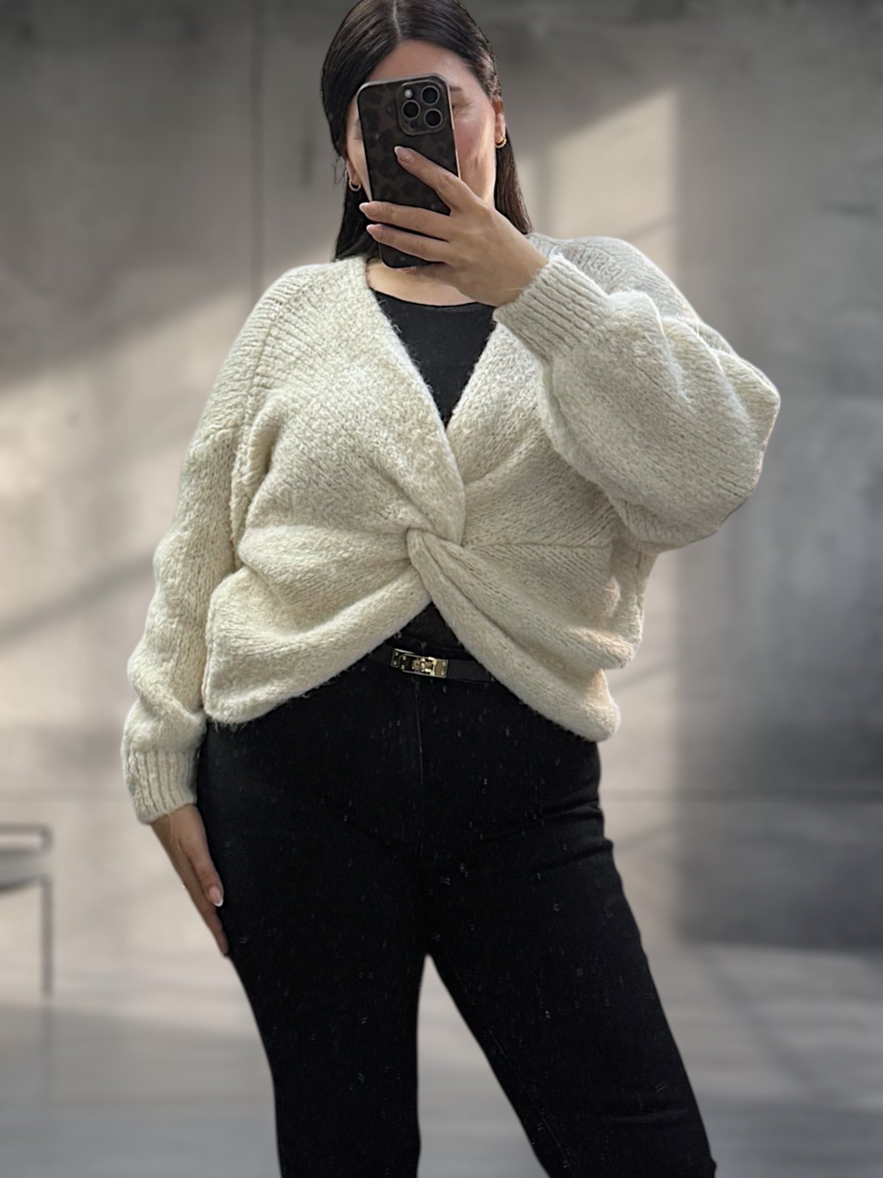 Cropped Knotenpullover (verschiedene Farben)