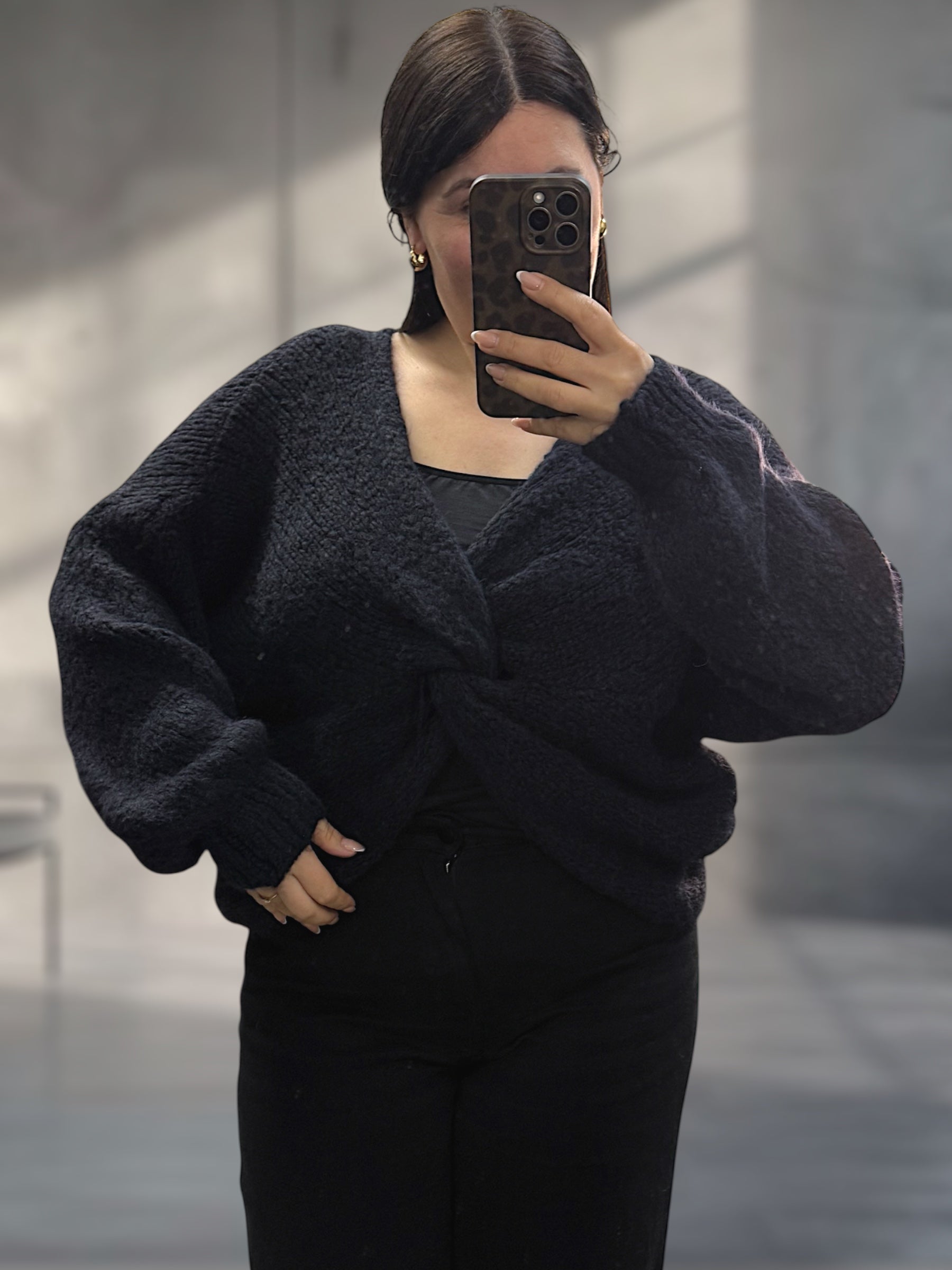 Cropped Knotenpullover (verschiedene Farben)