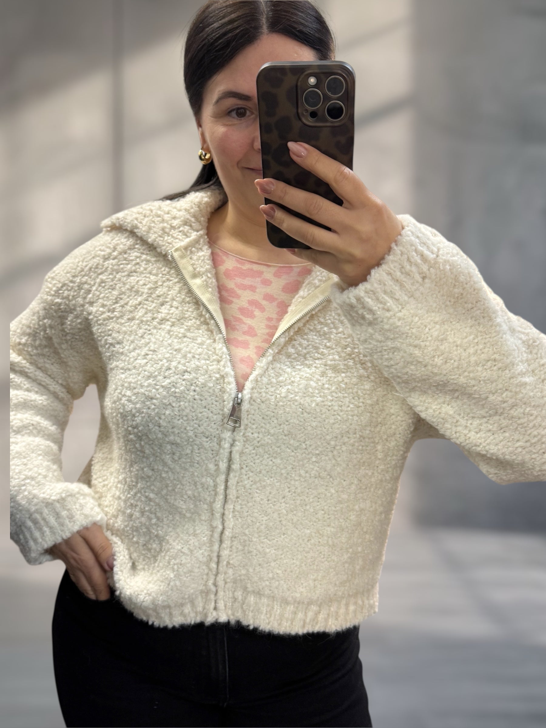 Kuschlige Bouclè Zipp Strickjacke  (Verschiedene Farben)