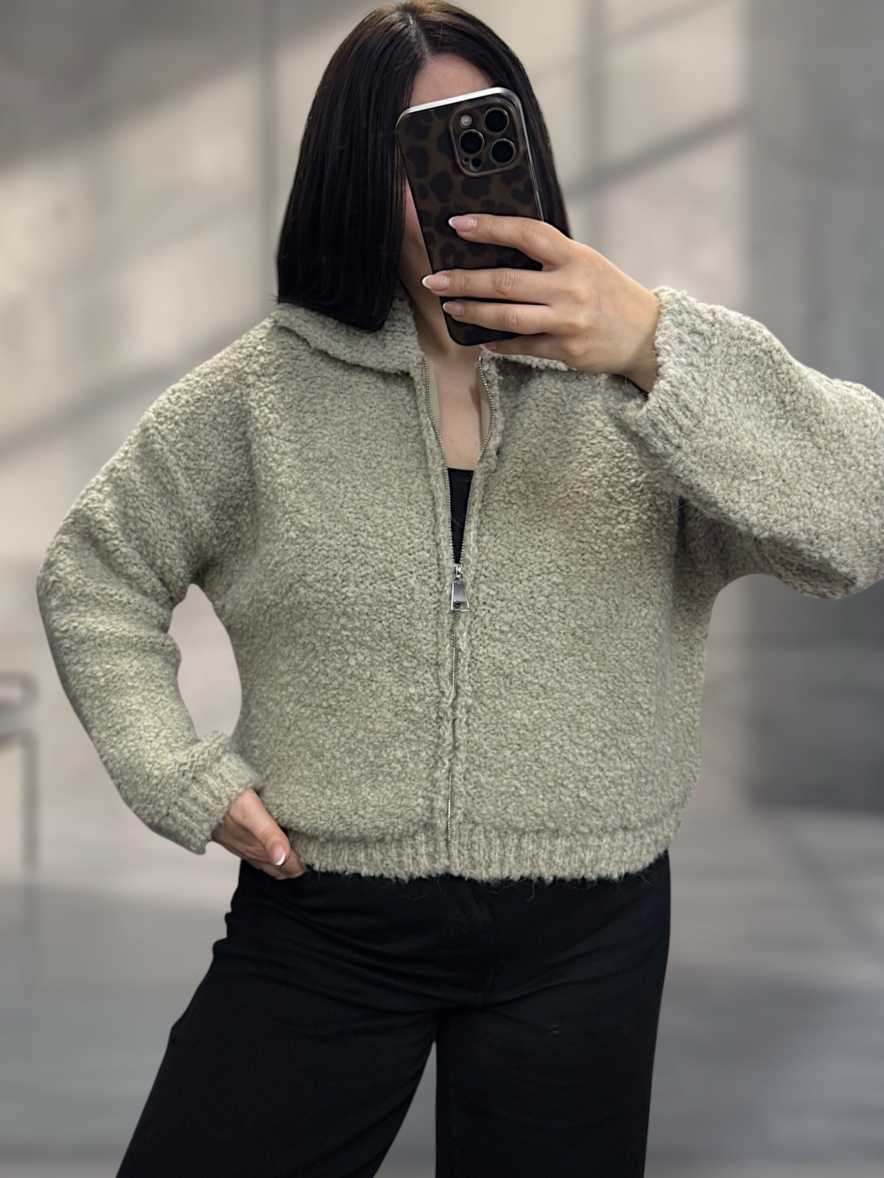 Kuschlige Bouclè Zipp Strickjacke  (Verschiedene Farben)